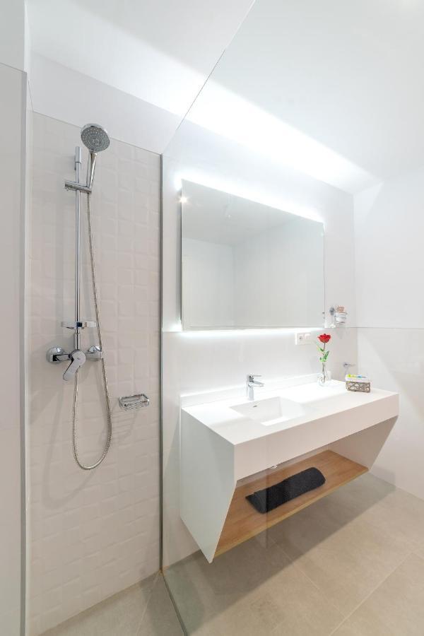 Apartamentos Turisticos Torres De Santiago Úbeda Dış mekan fotoğraf