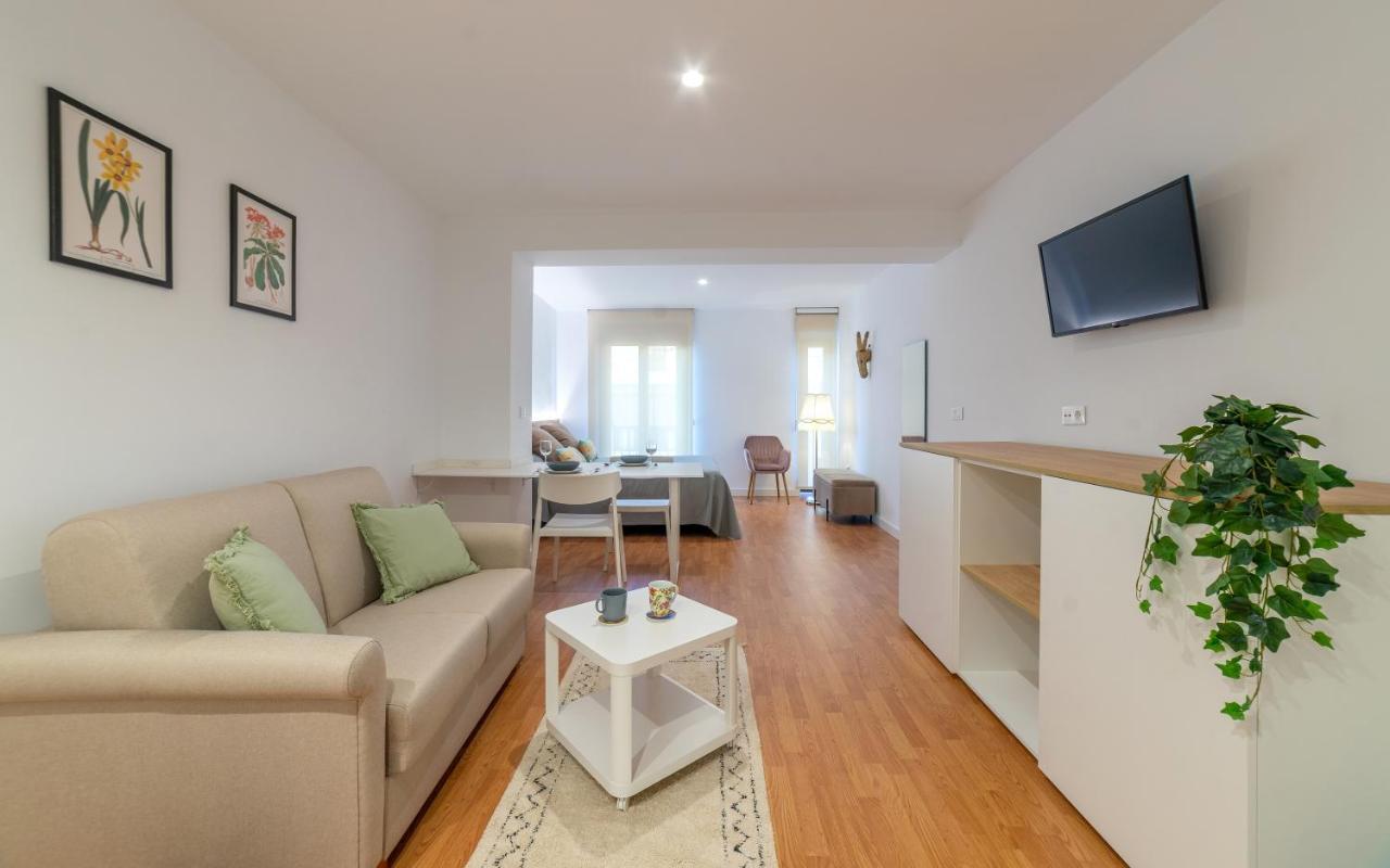 Apartamentos Turisticos Torres De Santiago Úbeda Dış mekan fotoğraf