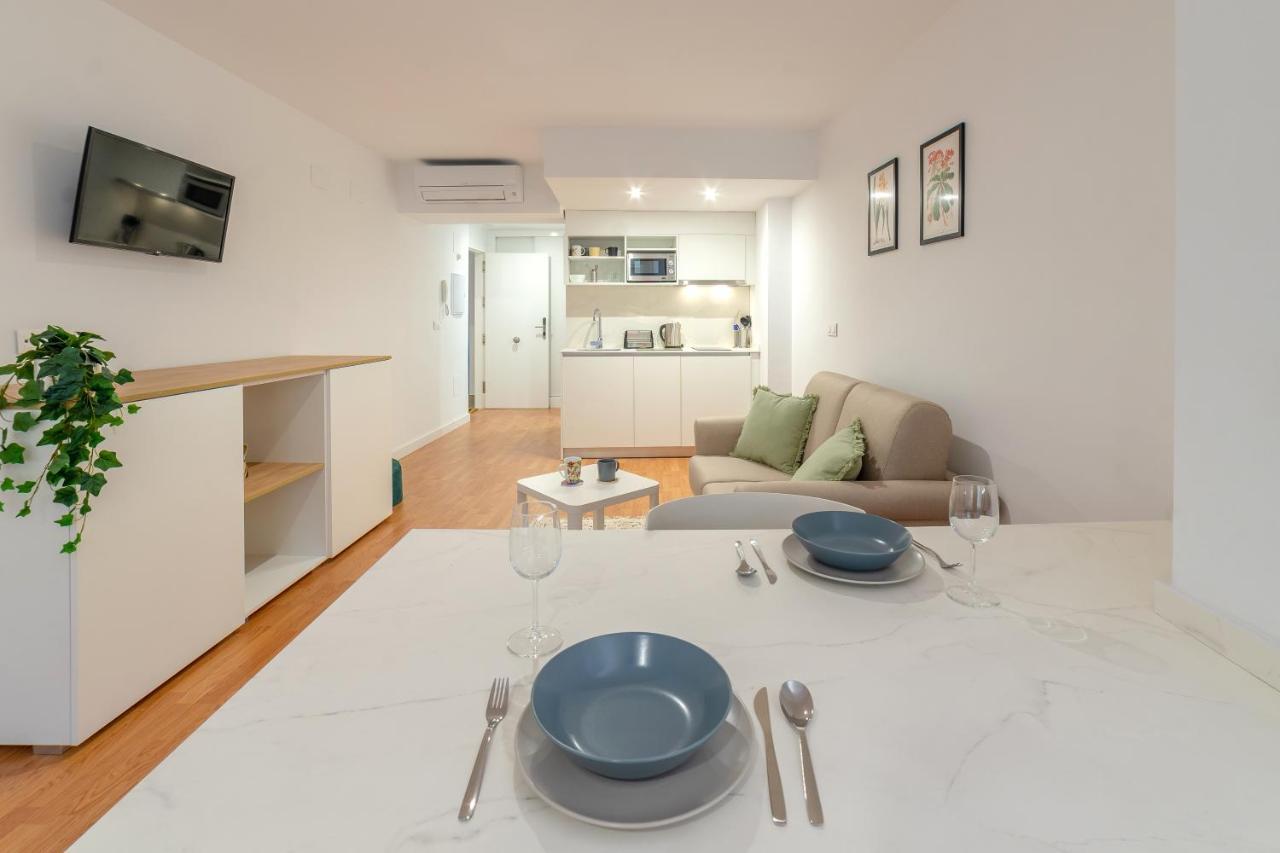 Apartamentos Turisticos Torres De Santiago Úbeda Dış mekan fotoğraf