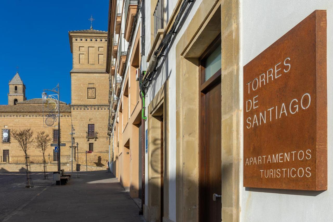 Apartamentos Turisticos Torres De Santiago Úbeda Dış mekan fotoğraf